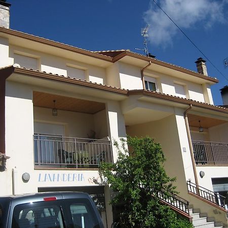 Apartamentos Rascafria Cerquilla Bilik gambar