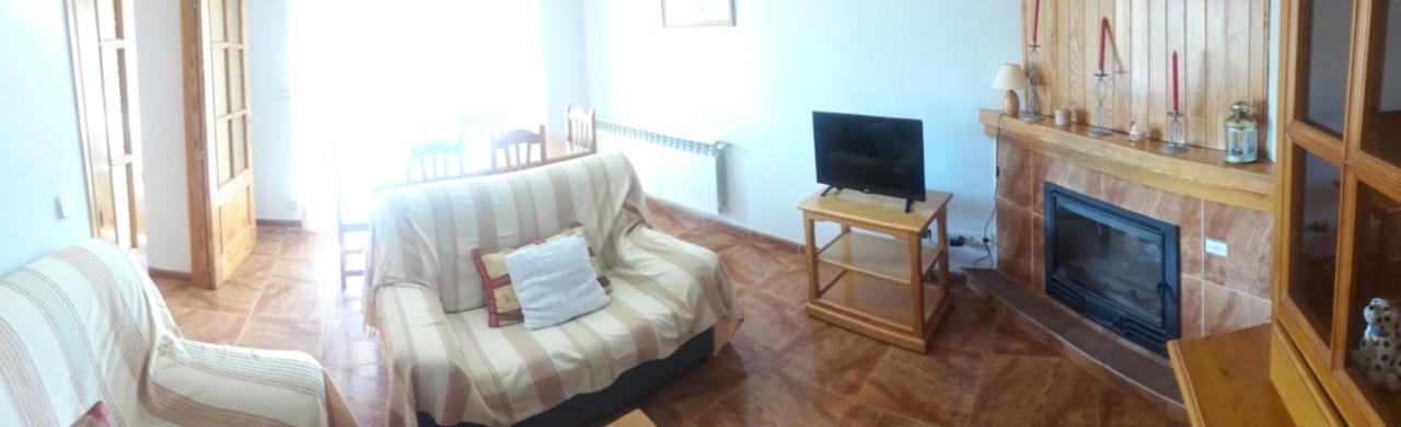 Apartamentos Rascafria Cerquilla Luaran gambar